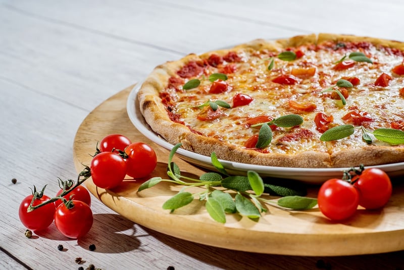 Tandoori Pizza with Feta Cheese